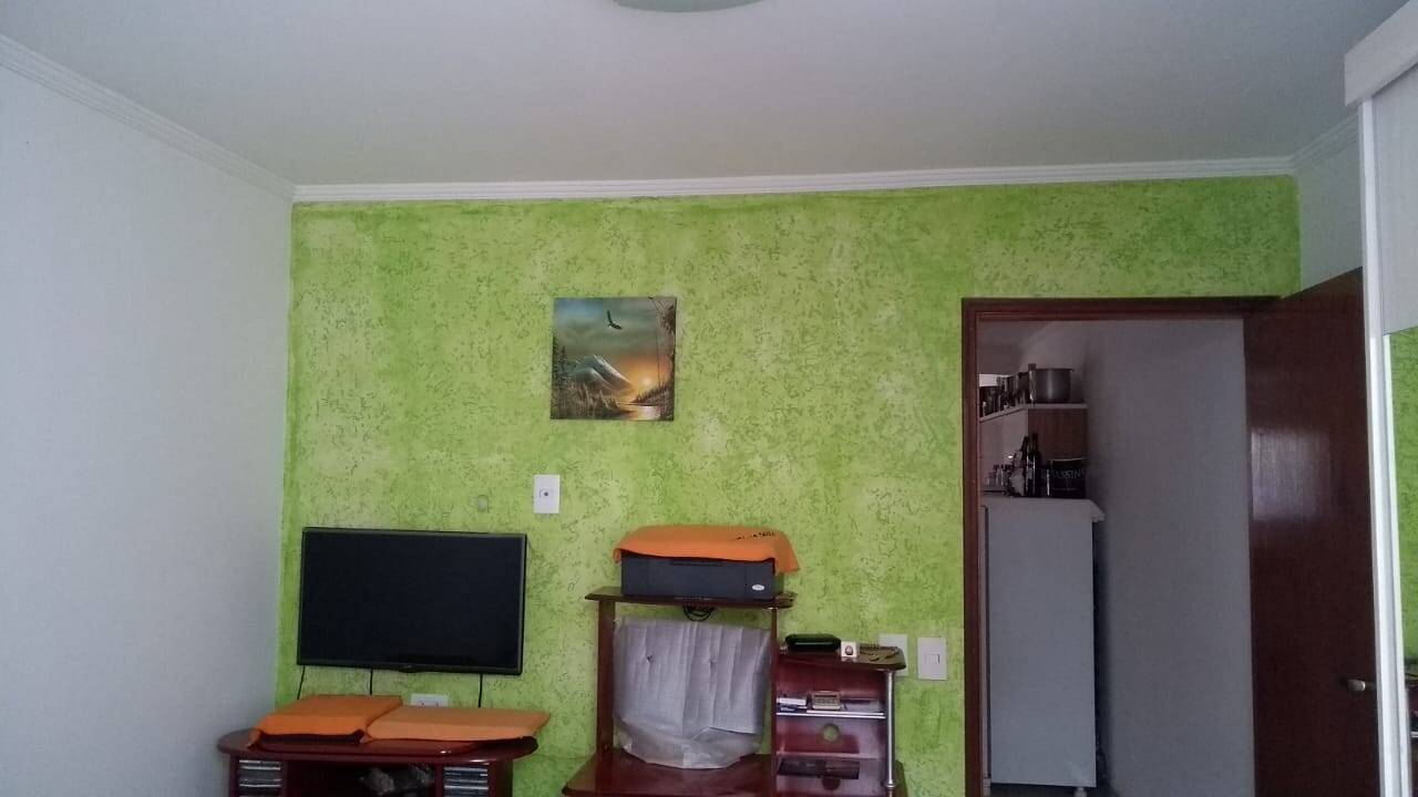Casa à venda com 2 quartos, 170m² - Foto 4
