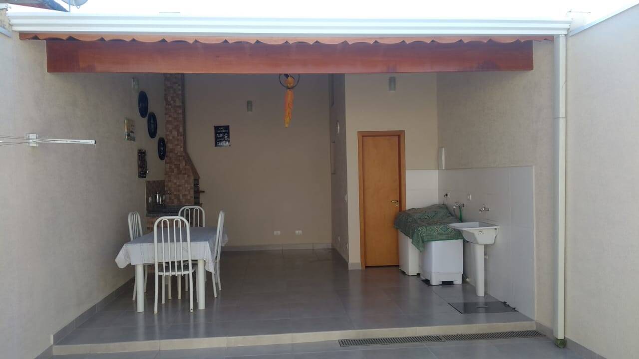 Casa à venda com 2 quartos, 170m² - Foto 11