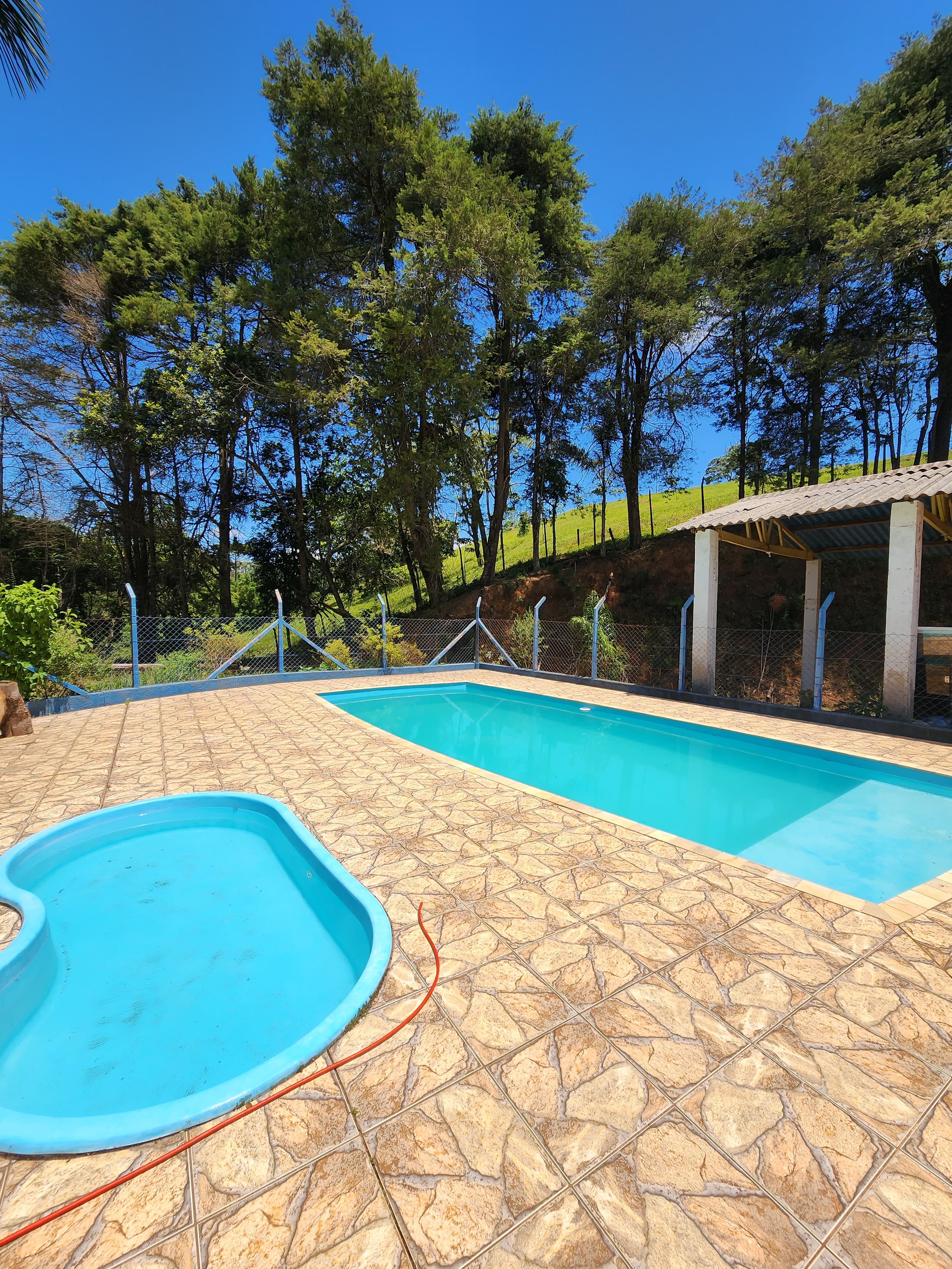 Sítio à venda com 3 quartos, 36000m² - Foto 1