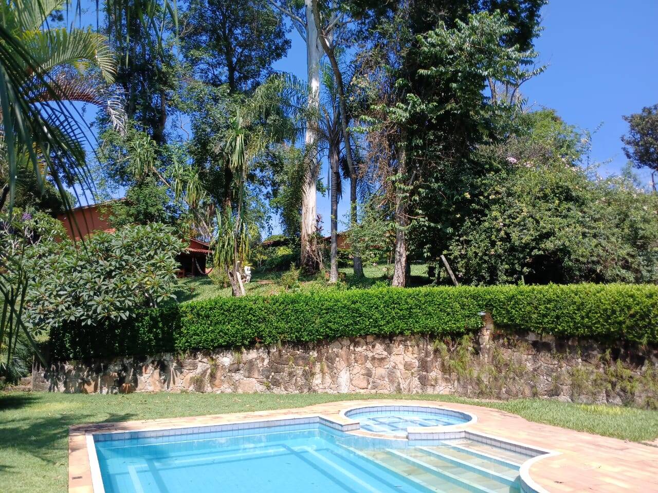 Chácara à venda com 5 quartos, 3000m² - Foto 2