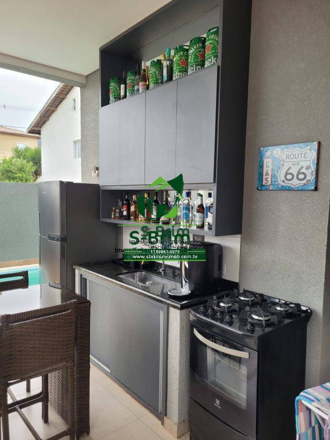 Casa à venda com 4 quartos, 290m² - Foto 8
