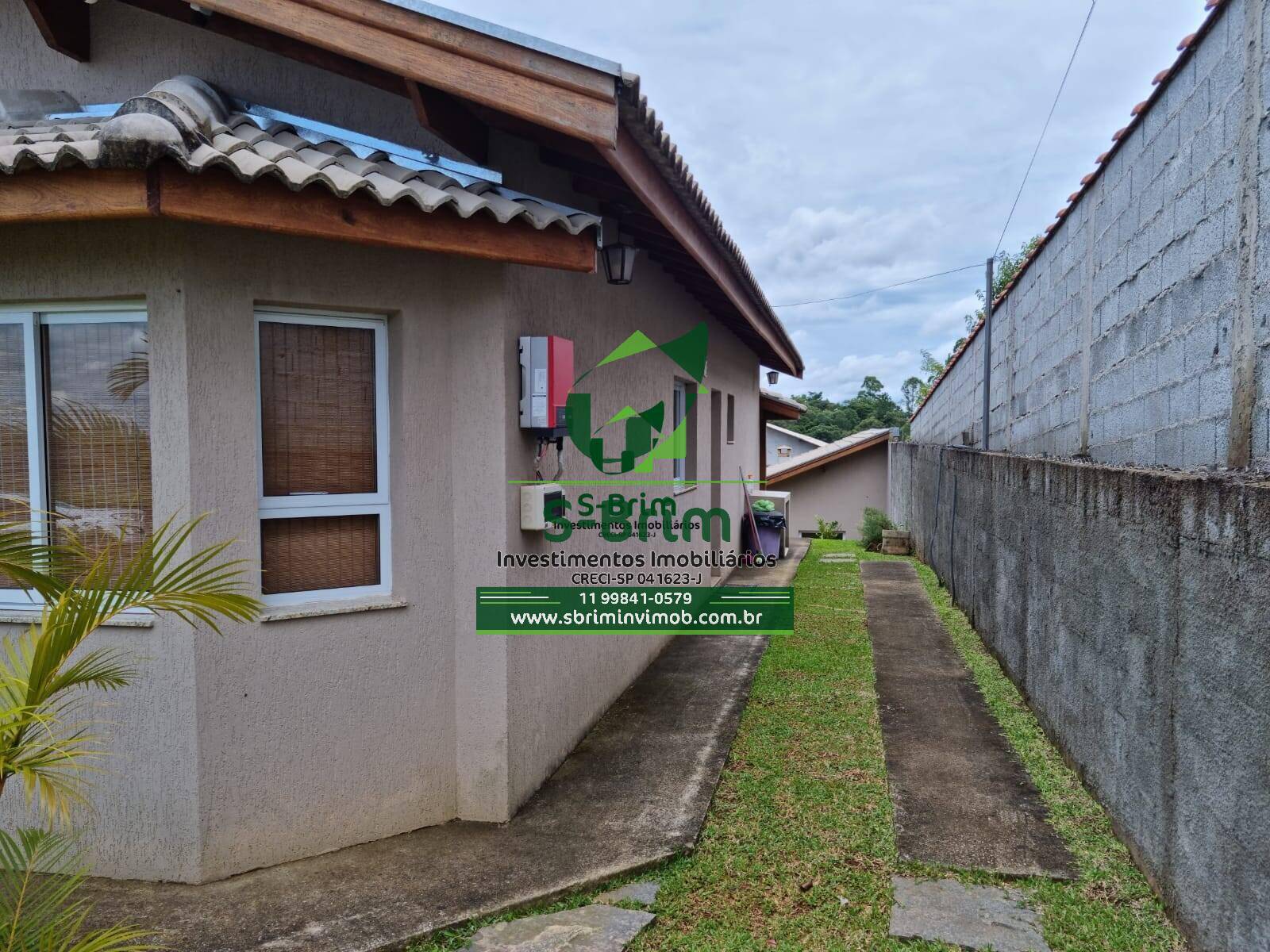 Chácara à venda com 3 quartos, 220m² - Foto 2