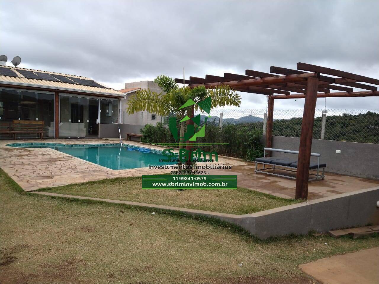 Casa à venda com 2 quartos, 120m² - Foto 2