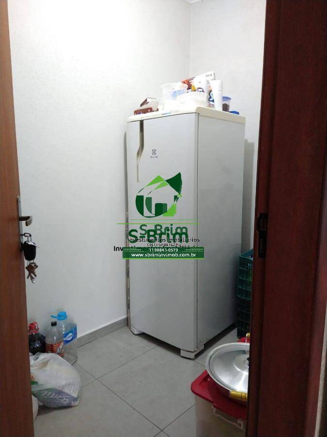 Casa à venda com 2 quartos, 120m² - Foto 17