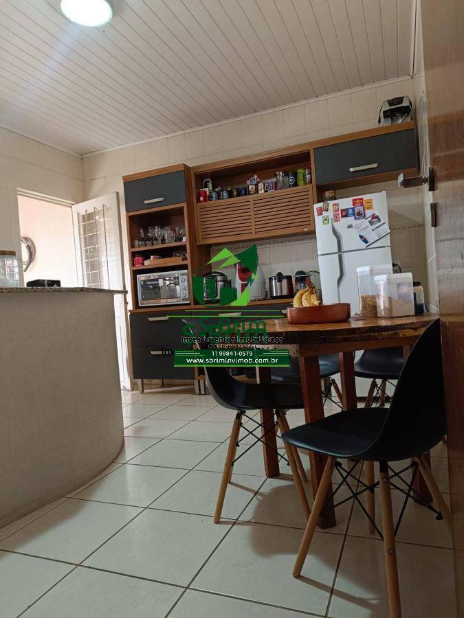 Casa à venda com 3 quartos, 1000m² - Foto 26